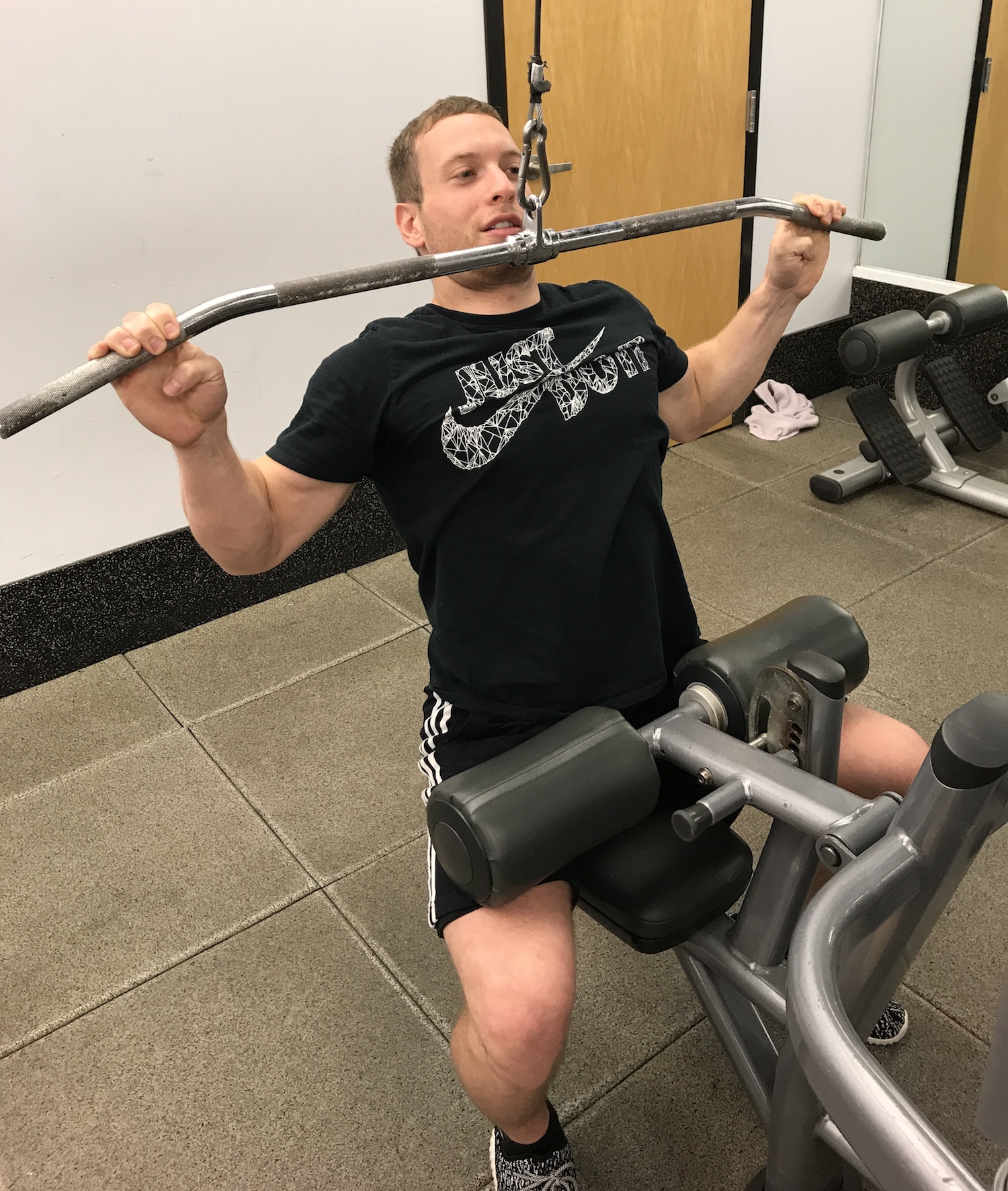 Kevin Simoni works out using the Atavus Volt App