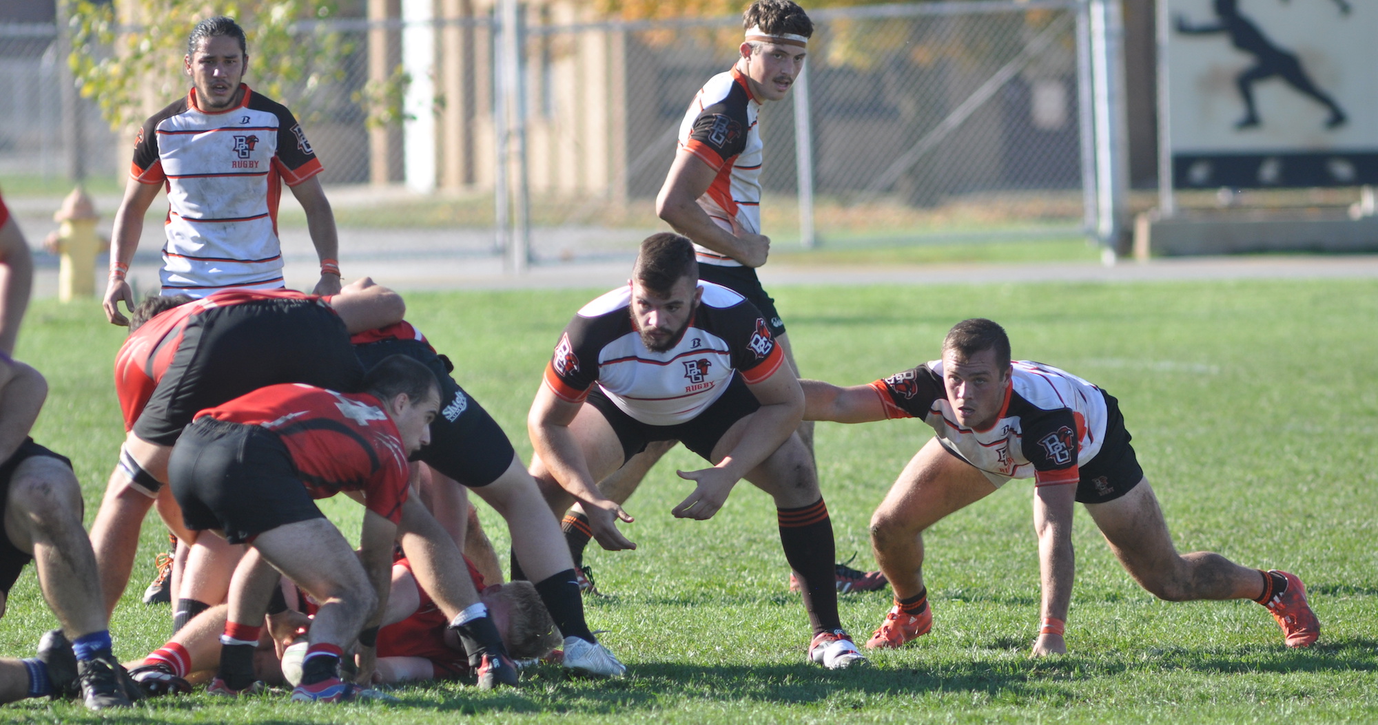 Bowling Green sets the defensive line v Cincinnati in the MAC Rugby Conference final November 6, 2016.