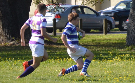 Josh Cashio, Jesuit New Orleans, scores a try. Paul Beckmann