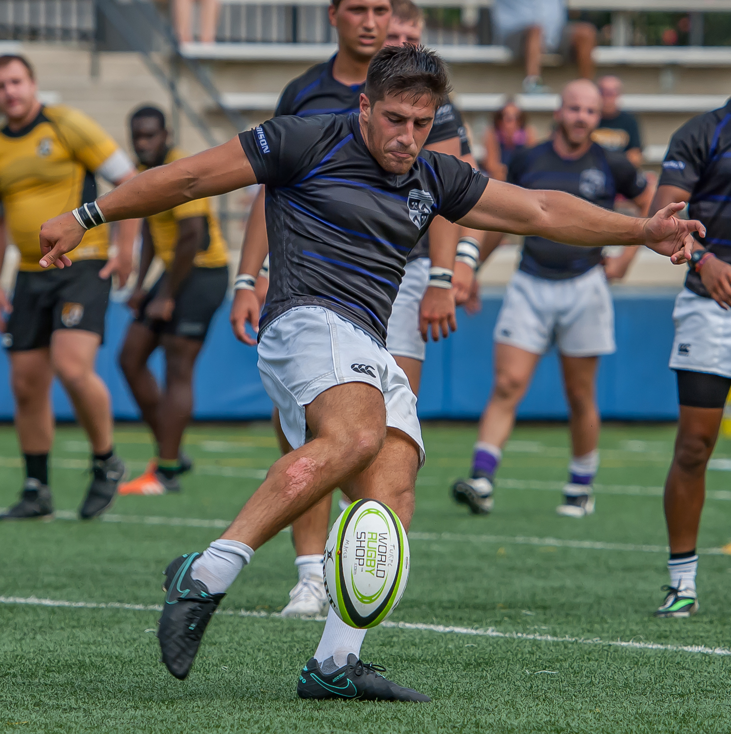 James Madison v Towson University rugby fall 2016. Colleen McCloskey photo for Goff Rugby Report.