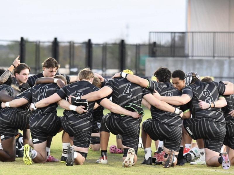 St. Bonaventure players huddle up.
