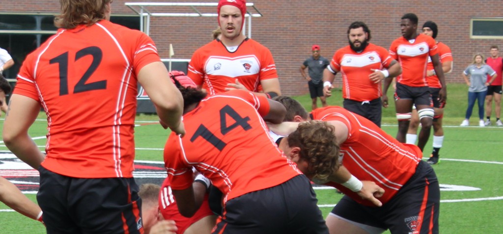 Davenport moves up. Alex Goff photo.