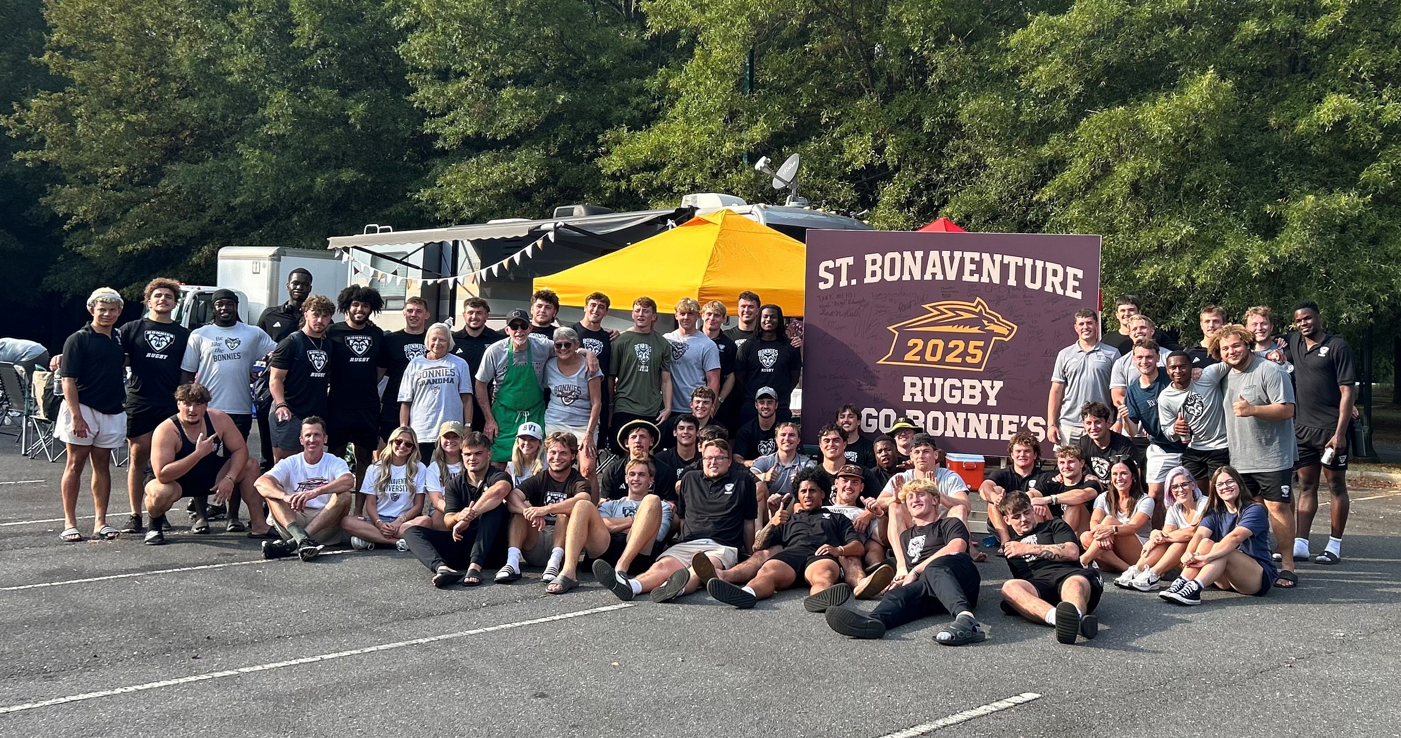 2025 St. Bonaventure men and women on Alumni Weekend.