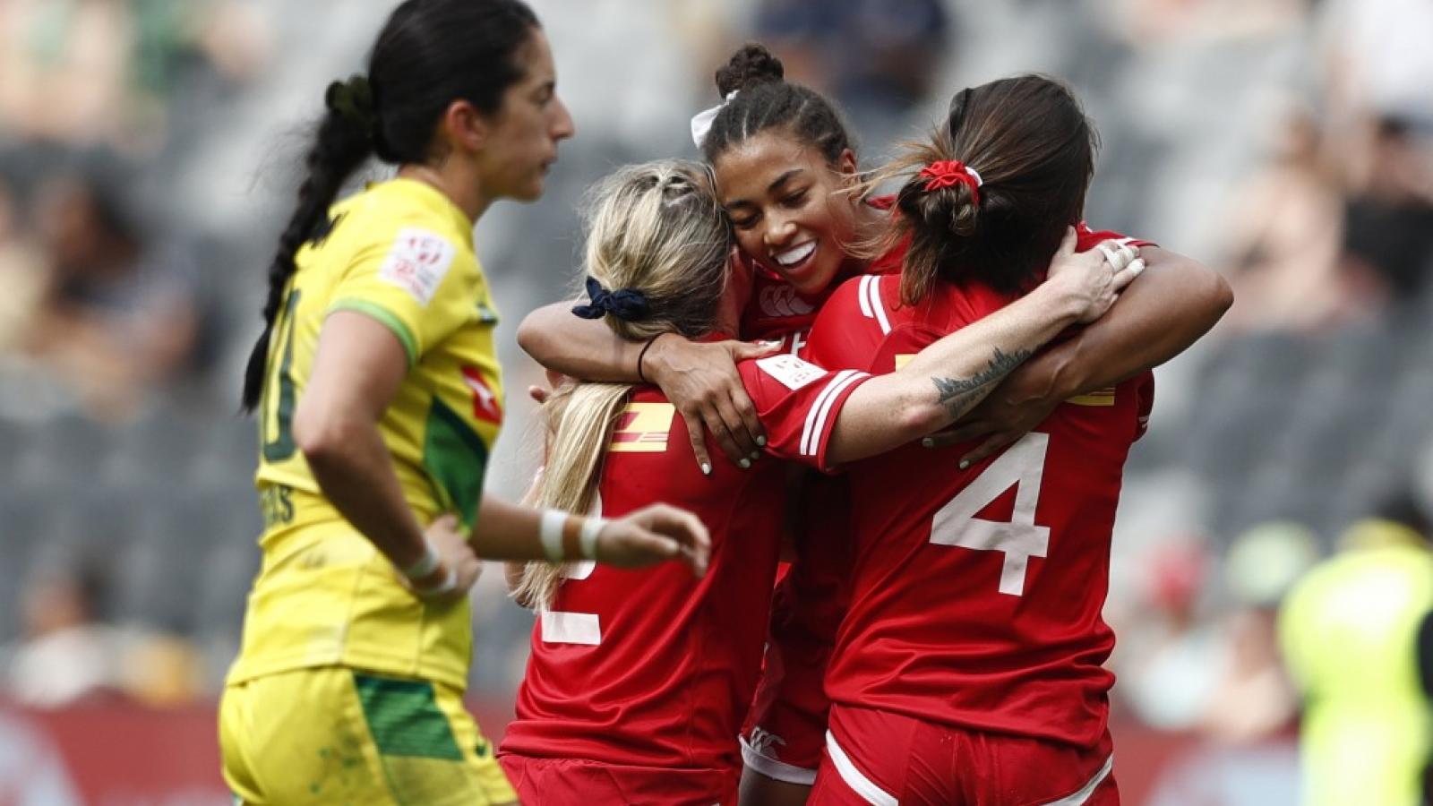canada wnt celebrate sydney 7s 2020 mike lee klc fotos for world rugby
