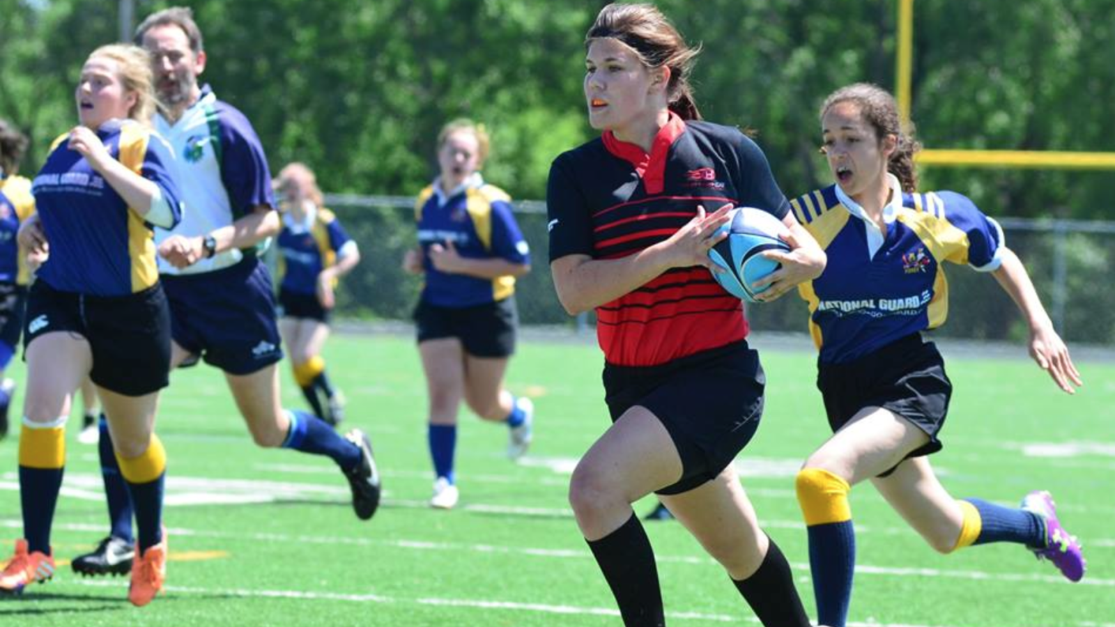 hasting minn2014playoffs plate dropkick 2