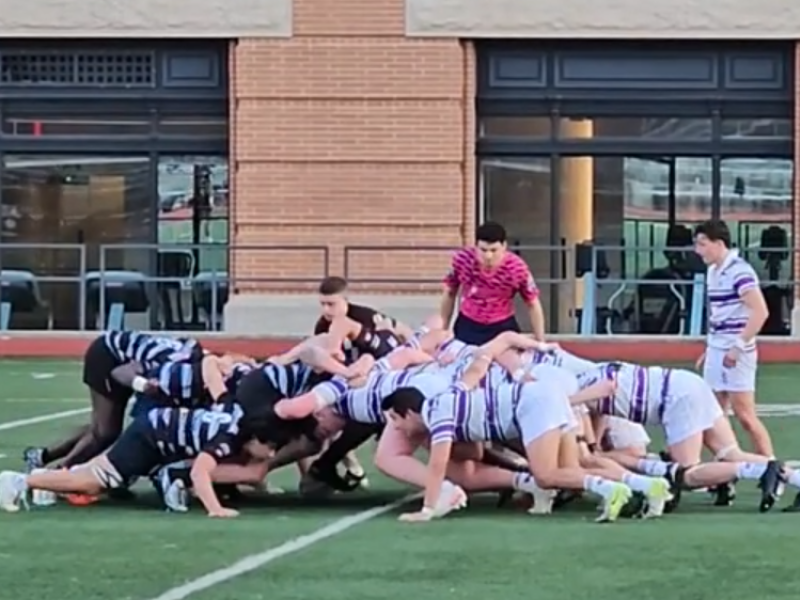 Fort Hunt and Gonzaga scrum down.