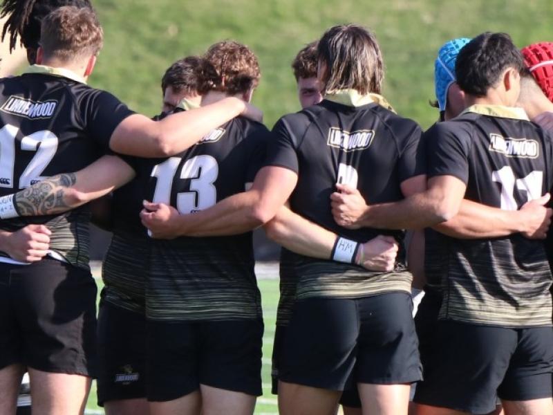 lindenwood huddle 2024 todd lunow 0