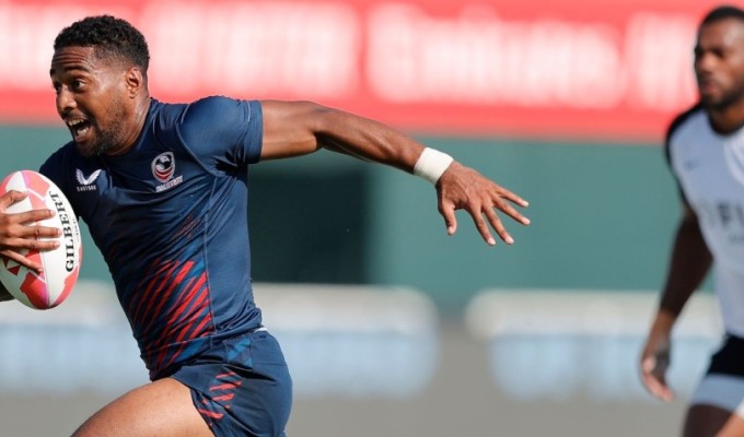 Marcus Tupuola on a breakaway in Dubai. Mike Lee KLC Fotos for World Rugby.