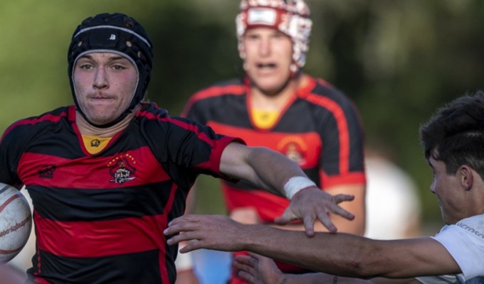 Jesuit secures an important win. David Barpal photo.