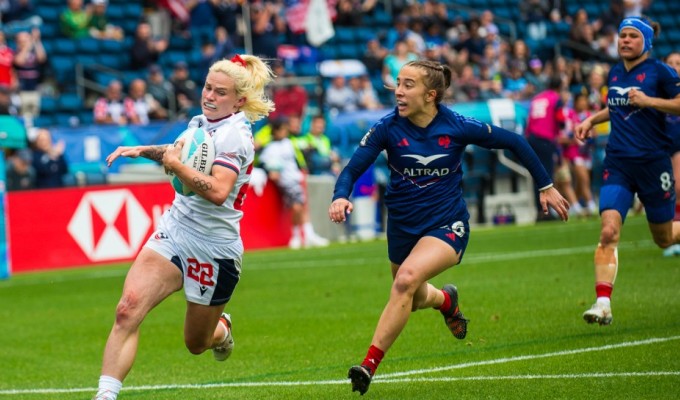 Sammy Sullivan goes in against France. Photo David Barpal.