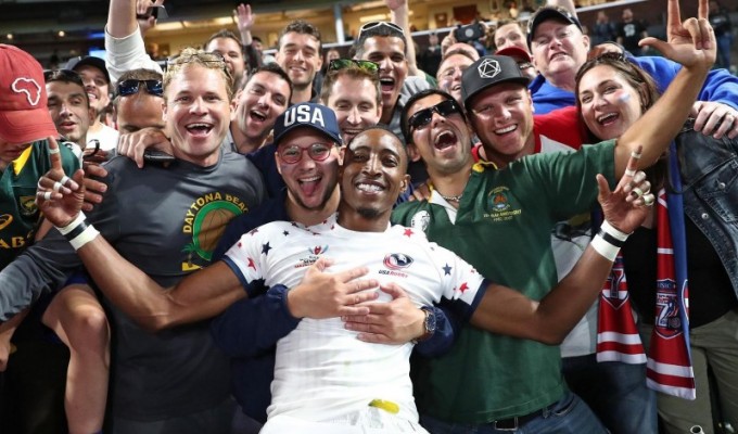 Perry Baker checks in with his old Daytona Rugby Club mates at the RWC 7s in 2018. Miike Lee KLC fotos for World Rugby.