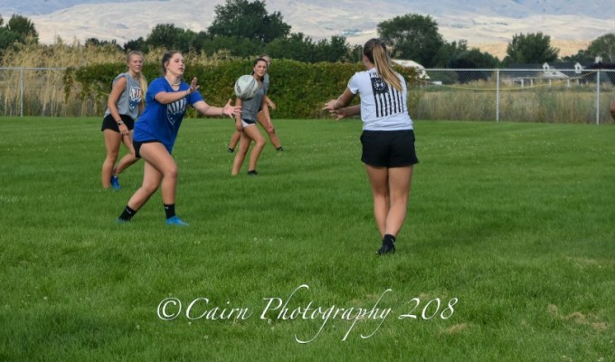 Eagle HS girls training. Cairn Photography.