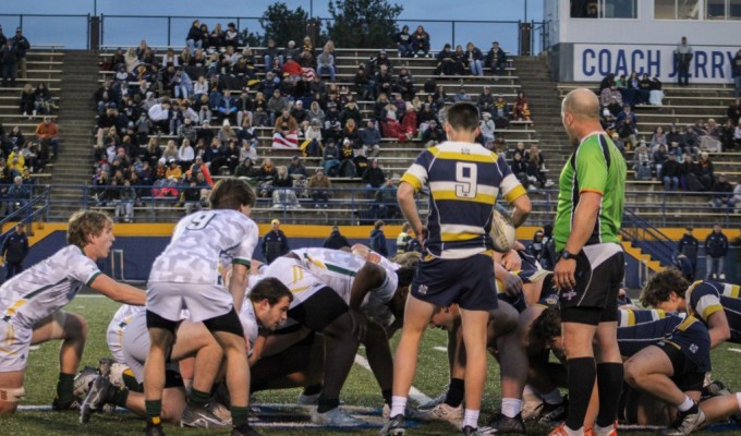 St. Edward, in white, and St. Ignatius, in blue and gold, in last Saturday's game. Jack Nece photo.