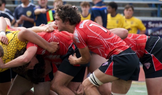 Engelen breaks away from the scrum. Photo Greenwich rugby.