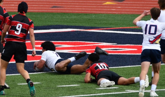 Afa Kula goes in for the try for Herriman. Travis Watson photo.