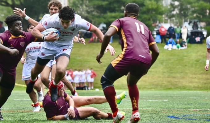 Iona defense swarms in against Fairfield. Photo @coolrugbyphotos.