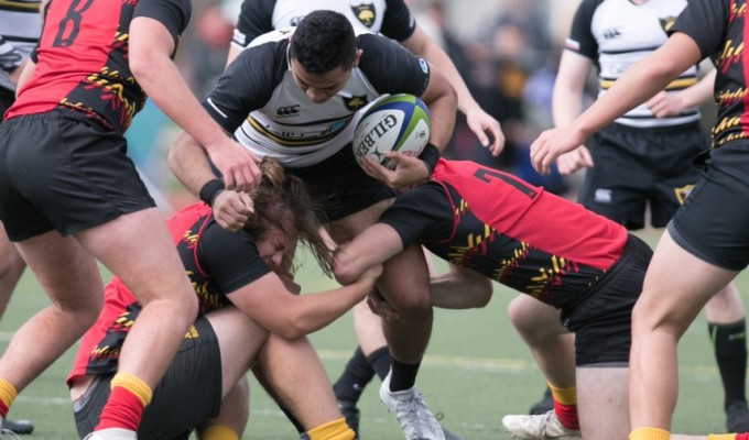 Jesuit of Sacramento and Danville get reacquainted. Sandi Allan photo.