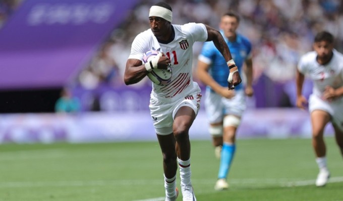 Perry Baker sets an Olympic record with four tries in a game. Mike Lee KLC Fotos.