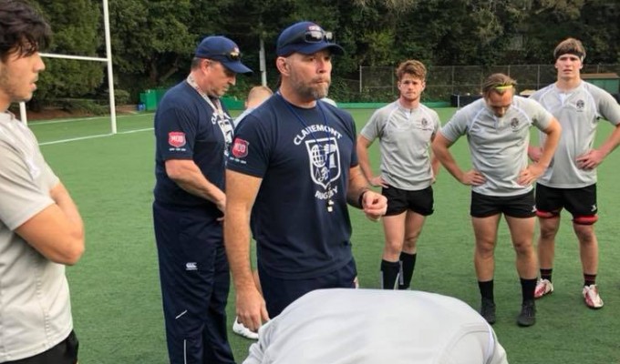 Scott Bracket coaching with the Claremont Colleges team.