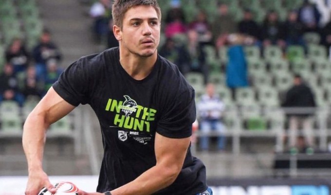 The "In the Hunt" slogan on te T-shirt is an extension of the pack hunting motif the Seawolves (aka Orcas) have developed.