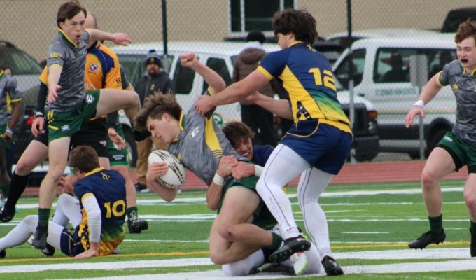 St. Edward in green and gray. Moeller in blue and gold. Alex Goff photo.