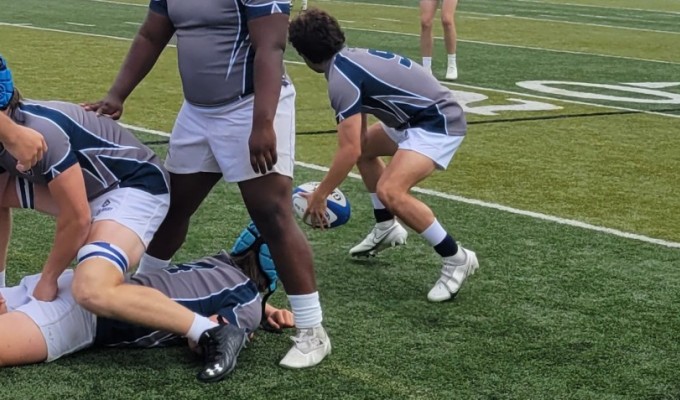 SLUH gets the ball out of the ruck.