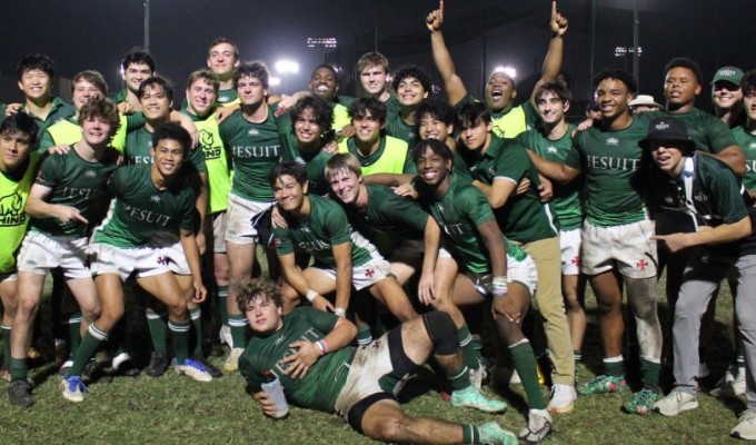 The Strake players celebrate. Christopher Couch photo.