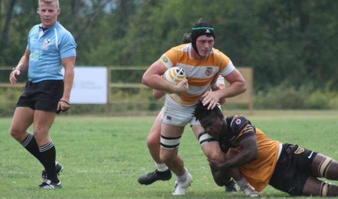 Co-captain Patrick Beacom helped get the Tennessee forwards back on the job. 