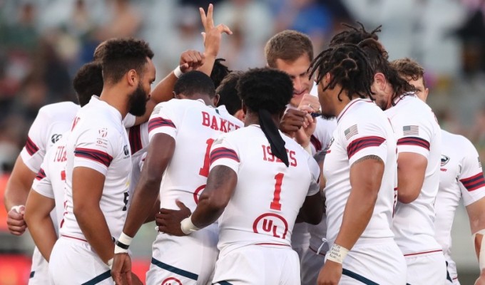 The USA huddles up, Mike Lee KLC fotos for World Rugby.