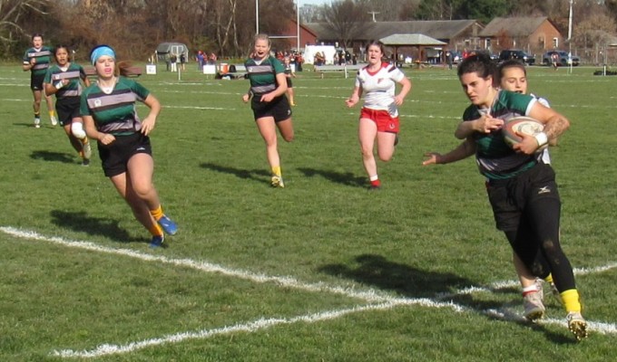 Clara Lemal-Brown tests the Fairfield defense. Alex Goff photo.