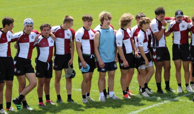 Vienna players wait for their medals. Alex Goff photo.