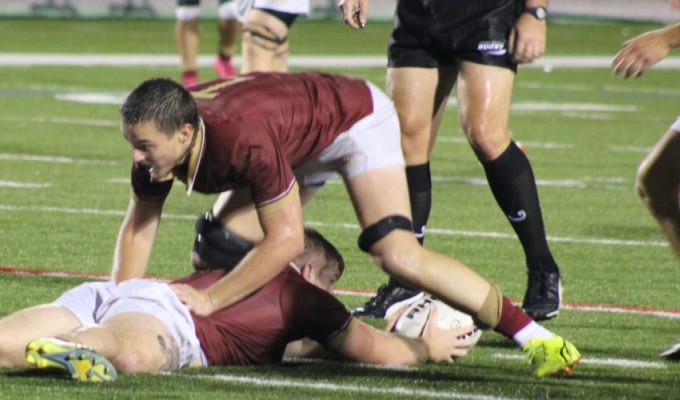 Ruck time for Walsh. Alex Goff photo.