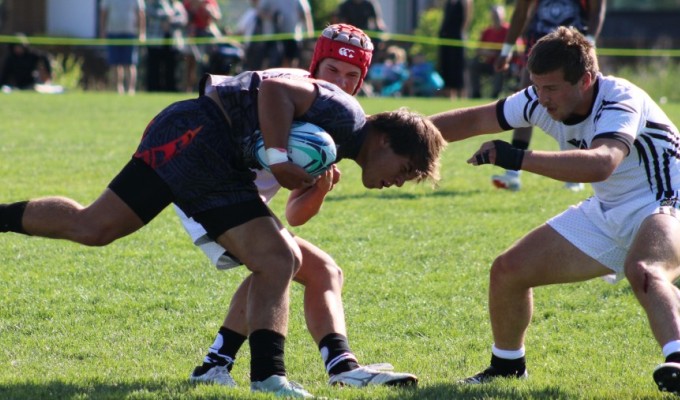 Washington tackles TOA. Alex Goff photo.