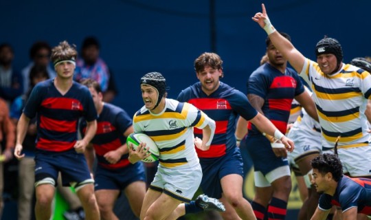 Cal goes in for an early try vs Saint Mary's. David Barpal photo.