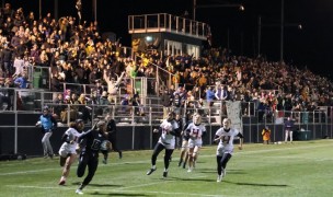 Ramsey in for her first try in front of a huge crowd. Justin LaFleur photo.