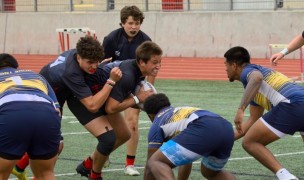 Mustangs prop Will Shrekenhouse takes on Belmont Shore defense from up close, with the help of Mustangs second row, Ben Jolley.