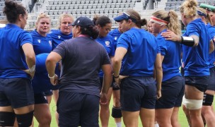 USA forwards huddle up during the Captain's Run on Friday in DC. Alex Goff photo.
