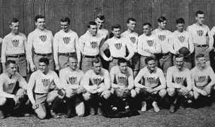 Dan Carroll with the 1913 USA rugby team, back row, far left.