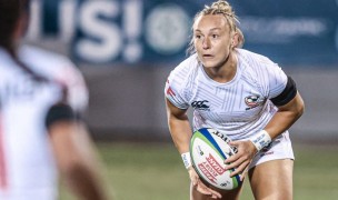 McKenzie Hawkins assessed her options. USA Rugby photo.