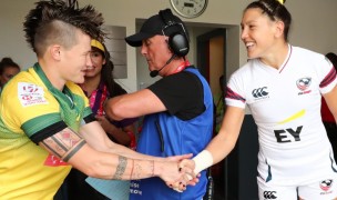 Brazil captain Raquel Kochhann and USA captain Abby Gustaitis shake hands at the 2019 Dubai 7s.  Mike Lee - KLC fotos for World 