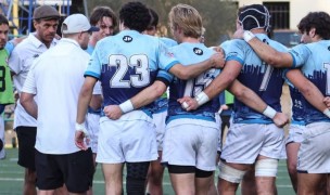 USD huddles up. Sam Puentes photography.
