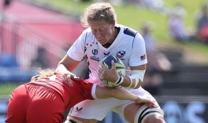 Kate Zackary handles some attention. Photo Rugby World Cup.