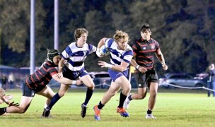 Yale vs Harvard under the lights. Photo @CoolRugbyPhotos.