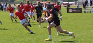 Berks center Jake Stelluti finds some space against Raleigh. Alex Goff photo.