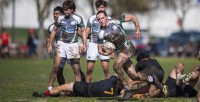 De La Salle (gray and green) vs Jesuit (black). Photo David Barpal photo.