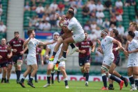 England was very good under the kicks. Ian Muir photo.