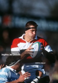 Luke Gross takes a lineout against Argentina in 2008. Photo by INPHO 