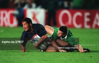 Vaea Anitoni looks to offload during the 1999 Rugby World Cup. Photo ©INPHO/Lorraine O'Sullivan.