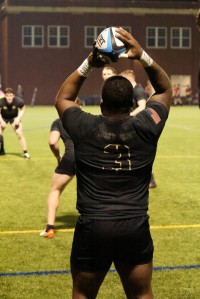 Throwing in at the lineout. Photo Walter Schmidlin.