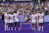 Teams got to ring the bell when they clinched a QF berth. But the USA couldn't get by Australia later on. Mike Lee KLC Fotos